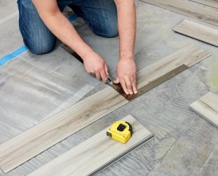 installing vinyl sheet flooring dubai