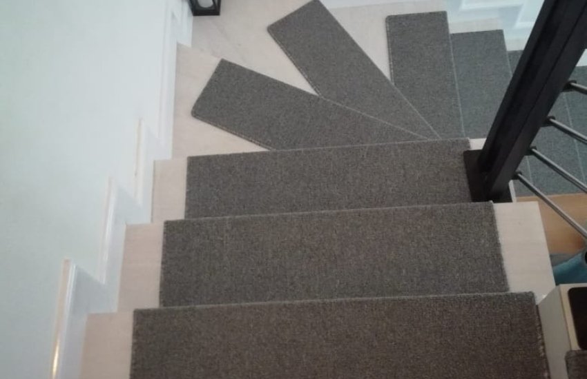 Cheap stair carpet in Dubai Online