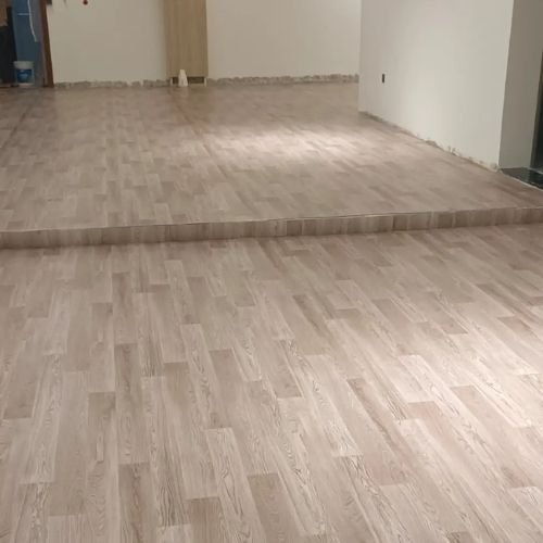 Vinyl Flooring in Dubai