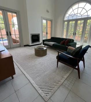 Handmade traditional pattern carpet for living room