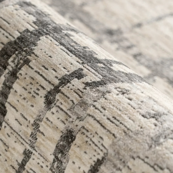 Full rug view with dynamic lines