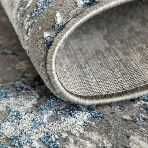 Full rug view showing stripped fade