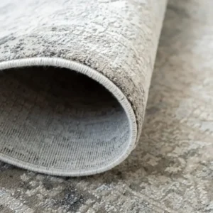 Faded traditional rug for bedroom