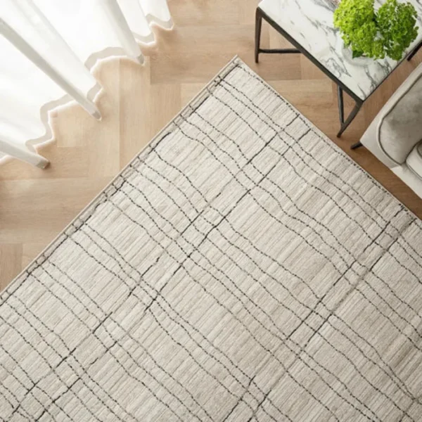 Wavy grid rug under dining set