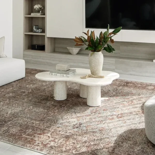 Durable vintage-style medallion rug