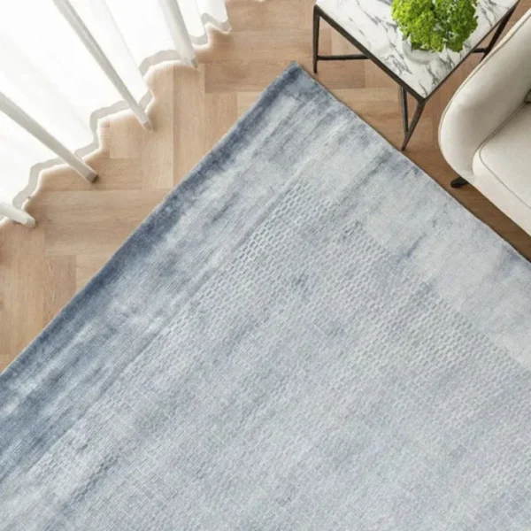 Elegant Ice Blue Modern Rug for Interiors