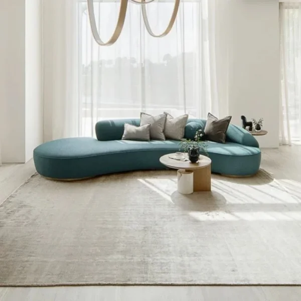 Modern rug with ombré shading style