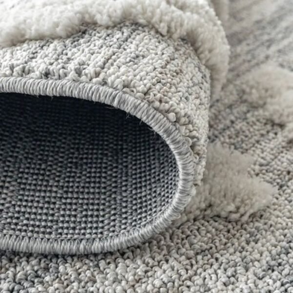 Dot design grey floor rug