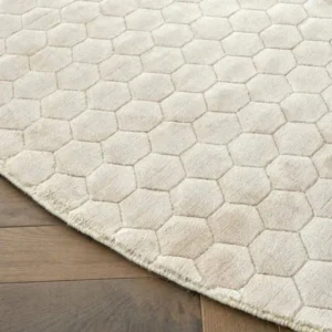 Honeycomb Patterned Round Rug image 3
