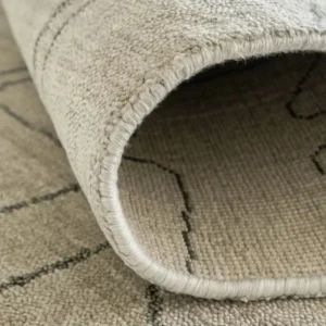 Line pattern pearl grey rug
