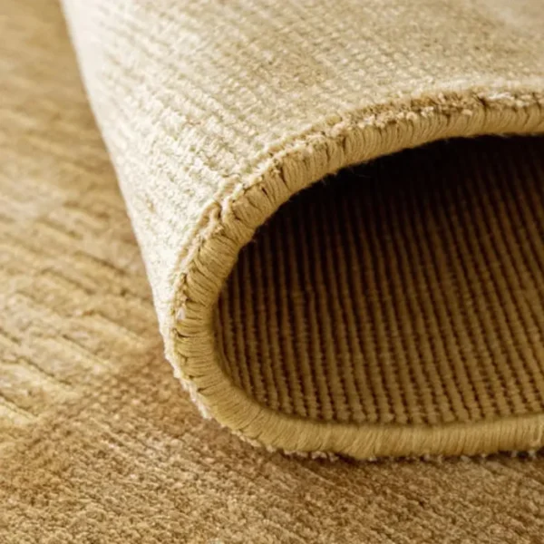 Luxury Mesh Pattern Bordered Rug Dubai