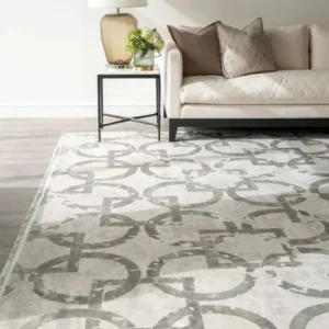 Minimal grey rug with geometric design