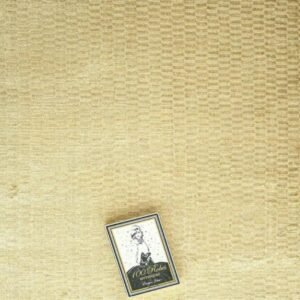 Mesh Patterned Gold Rugs - Image 2