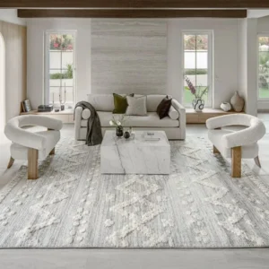 Diamond pattern grey rug with dots