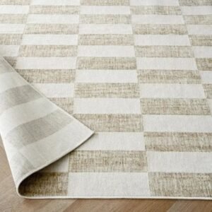 Textured checkerboard rectangle rug