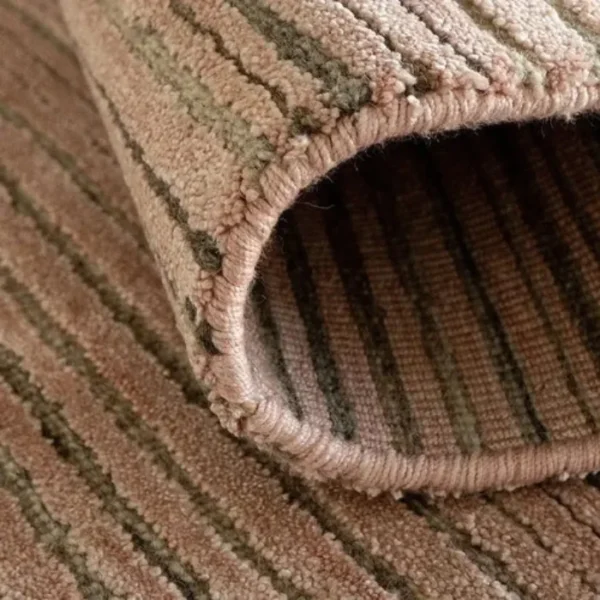 Narrow stripes rug in bedroom