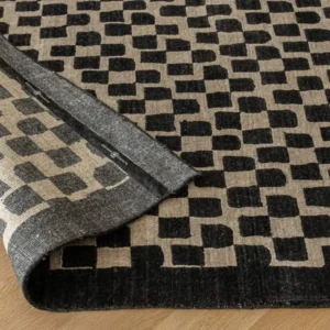 Pattern of Small Squares Runner Rug image 1
