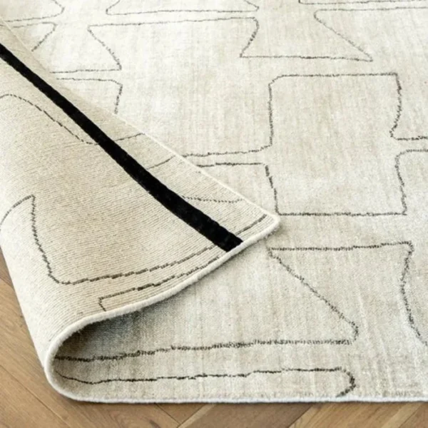 Pearl grey line pattern rug