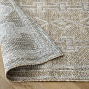 Rustic touch modern rug design