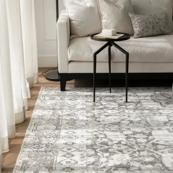 Tribal shaded rug in neutral grey tones