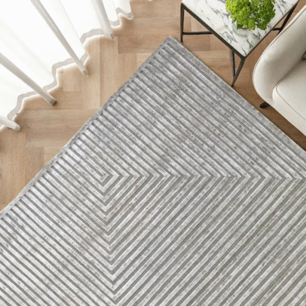 Side angle of 3D Lines Patterned Rug texture