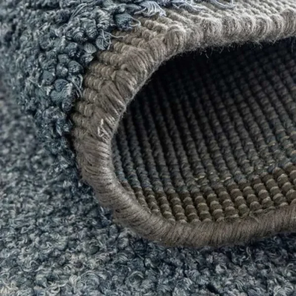 Soft textured fringe rug