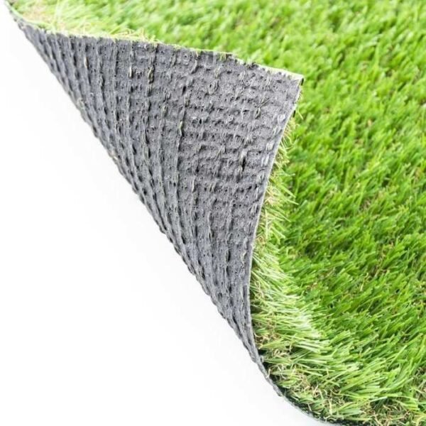 Sprucepark 25mm durable turf.