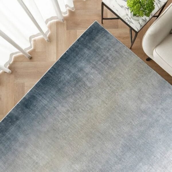 Faded ombré design rug with modern feel