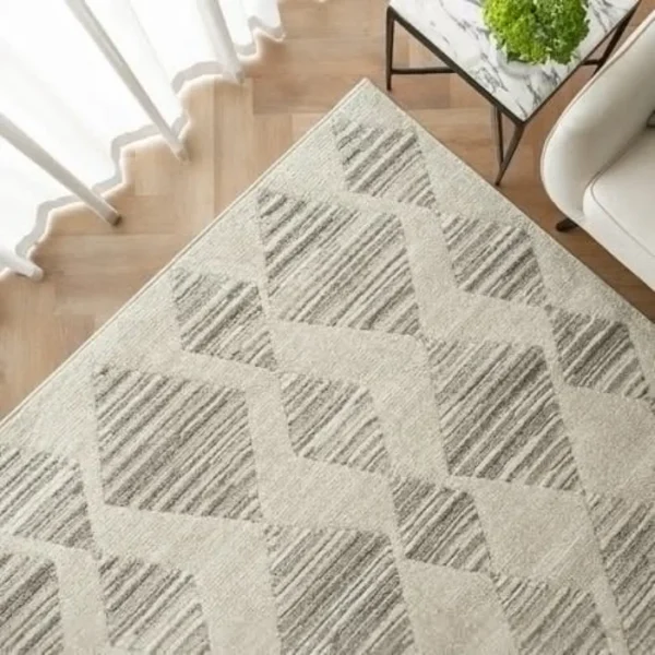 Textured Cream Zigzag Diamond Rug