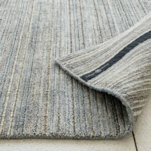 Rug with fine textured narrow stripes