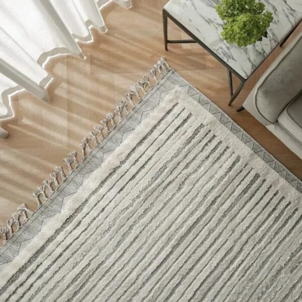 Ivory base rug with zigzag textures