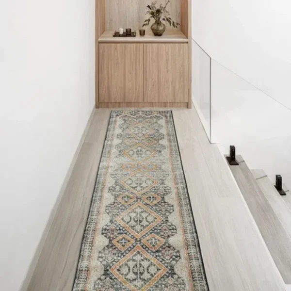 Traditional Diamond Patterned Runner Rugs