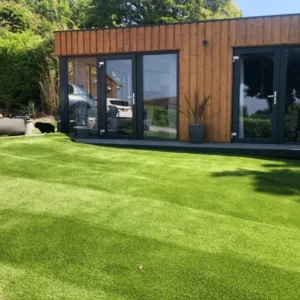 Dense Zeus PRO 37mm grass for balconies