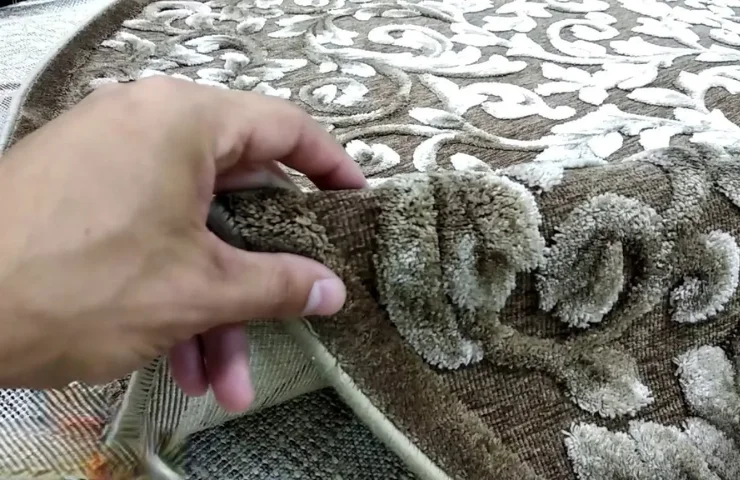 Carpet-Oval with custom overlocking in Dubai