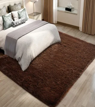 Marron Shaggy Bedroom Rug in Dubai
