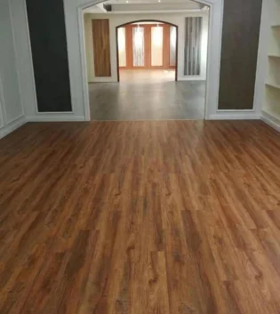 New SPC flooring, Water proof, Non Greasy in Dubai