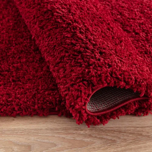 Red Rugs in Dubai