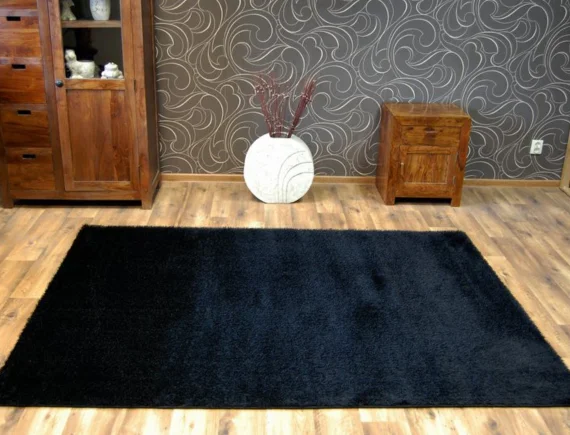 Black Carpet Rugs in Dubai