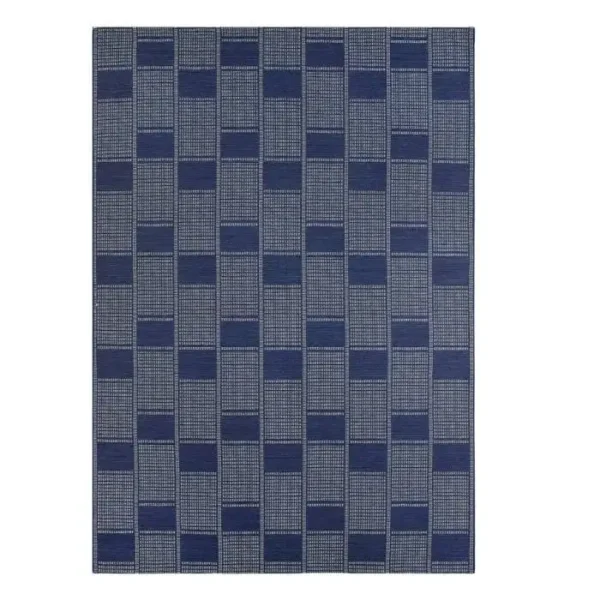 Checkered Outdoor Area Rug img 3