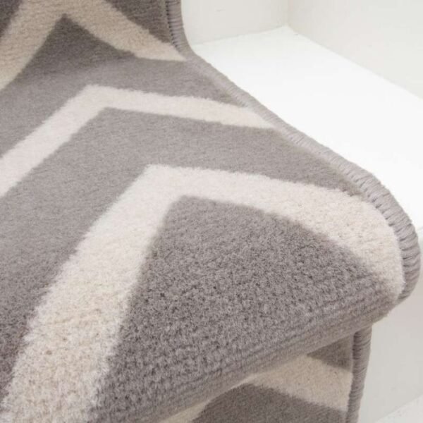 Chevron Pattern Stair Runner img 2
