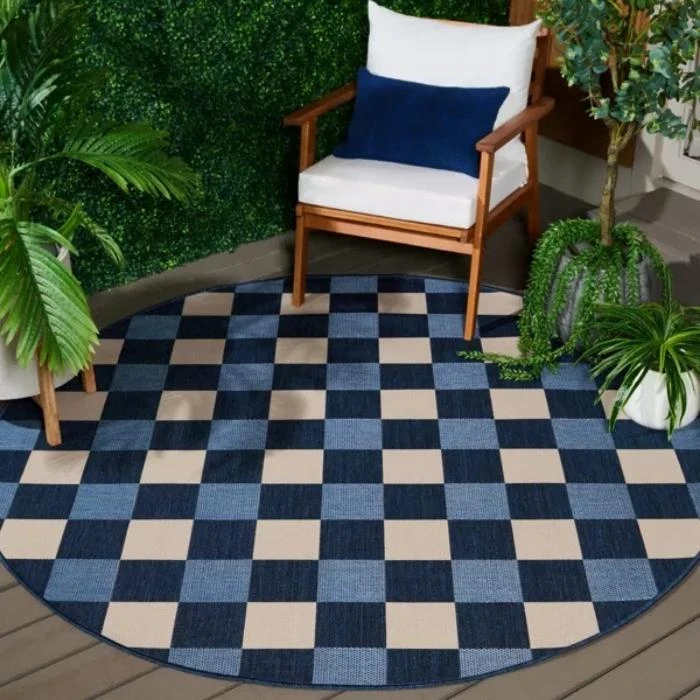 Courtyard UV Resistant Round Rug