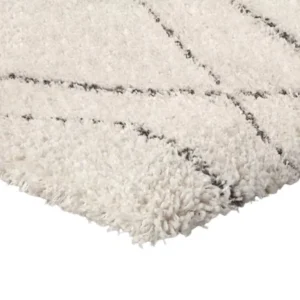 Diamond Patterned Shaggy Rug img 1