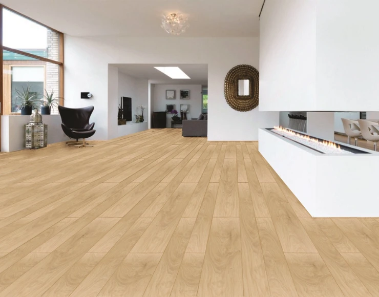 Expert repairing old wooden flooring Dubai