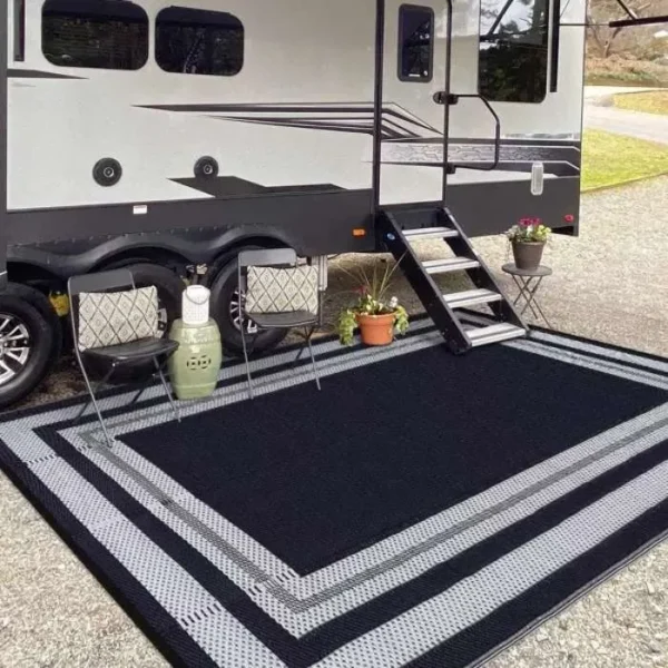 Reversible Straw Outdoor Rug img 1