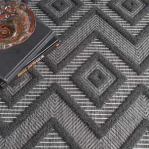 Solid Diamond Outdoor Rug img 1