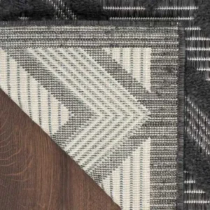 Solid Diamond Outdoor Rug img 2