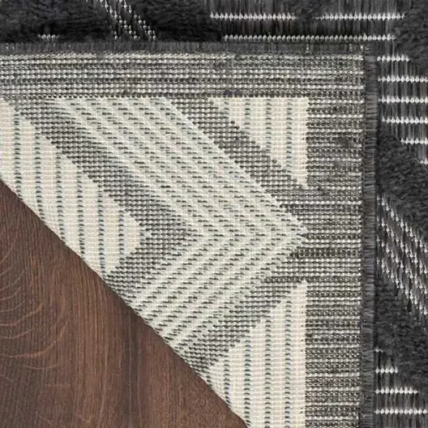 Solid Diamond Outdoor Rug img 2