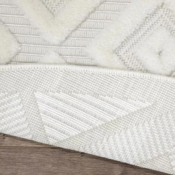 Versatile Solid Diamond Round Rug img 3